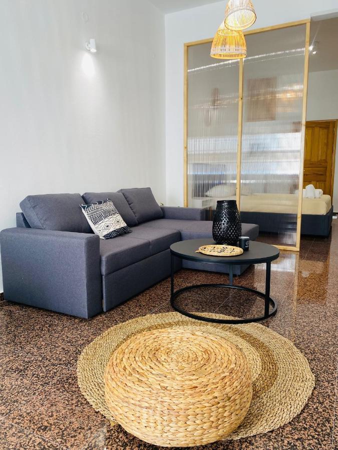 Апартаменты Homdwell Fine Living 1 Эрмуполис Экстерьер фото